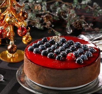 大人向けクリスマスケーキ ブルーベリーと木苺で甘酸っぱい アンリ シャルパンティエ チョコレートケーキでプチ贅沢特集